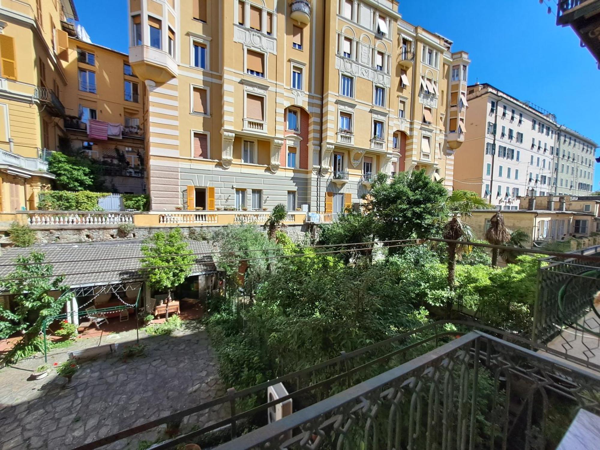 L'alcova B&b, A Due Passi Dal Centro Genova